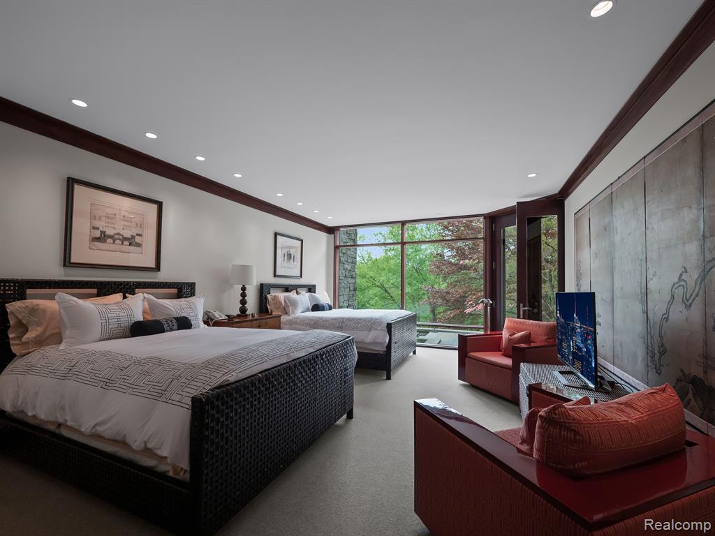 834 SOUTHFIELD Road, Birmingham, MI 48009 — Photo 46