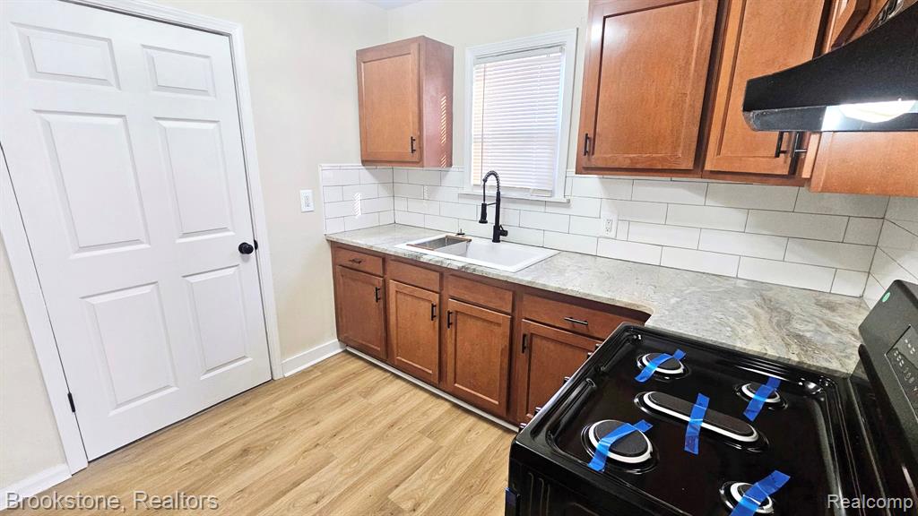19338 Murray Hill Street, Detroit, MI 48235 — Photo 11
