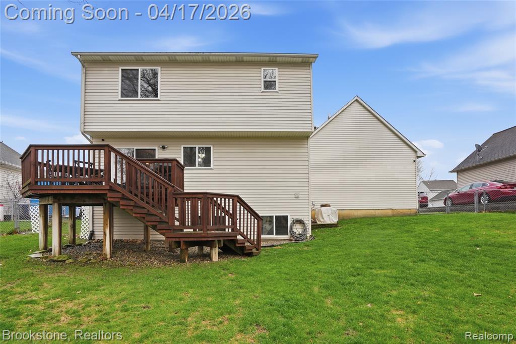 569 Cove View Drive, Waterford, MI 48327 — Photo 35