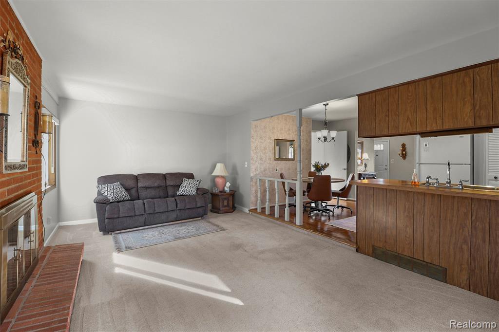 740 Sheffield Drive, Madison Heights, MI 48071 — Photo 8