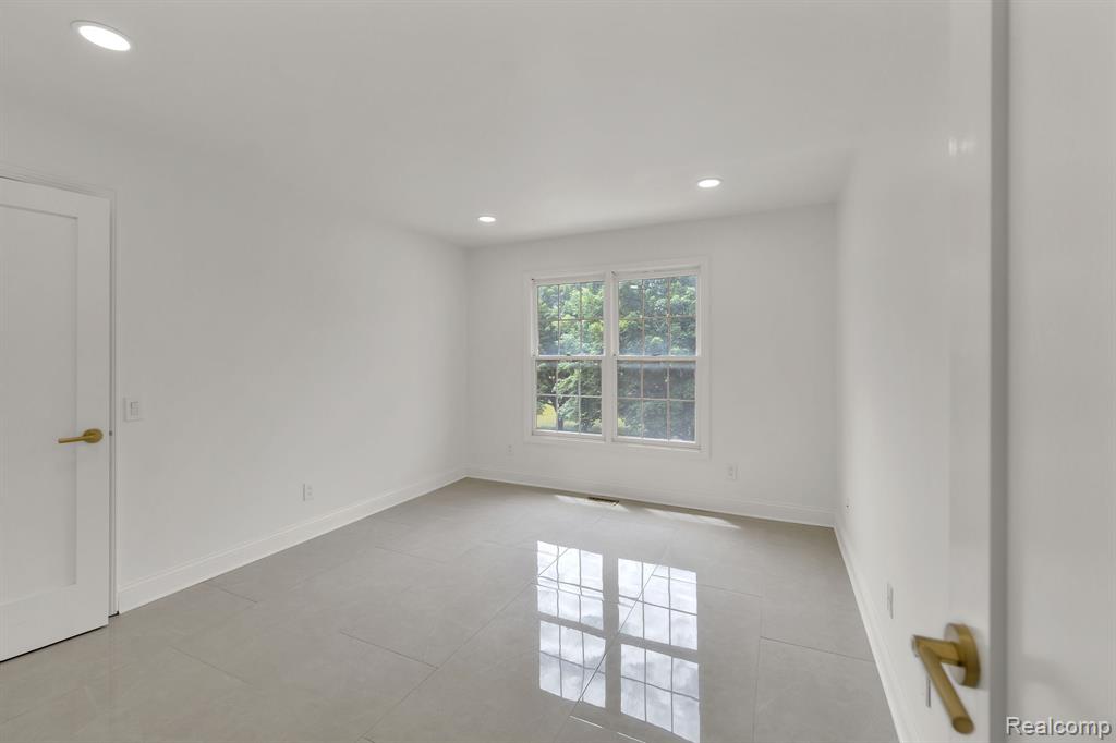 47974 Deer Trail Drive, Canton, MI 48187 — Photo 50