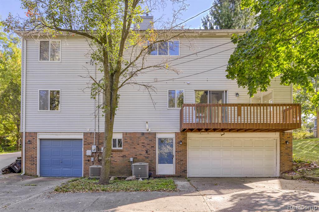 745 N MAIN Street, Milford, MI 48381 — Photo 20