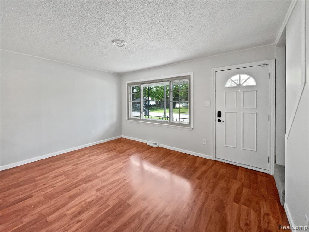 6330 Duncan Street, Taylor, MI 48180 — Photo 3