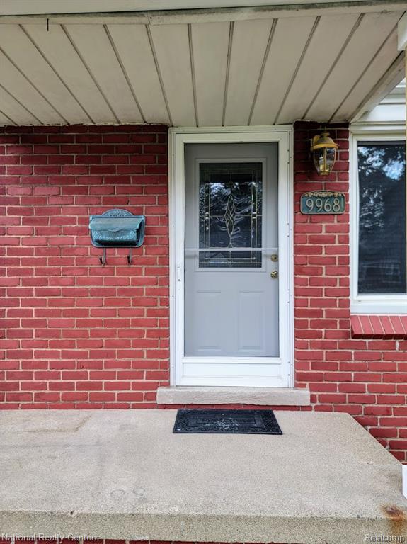 9968 Cavell Street, Livonia, MI 48150 — Photo 3