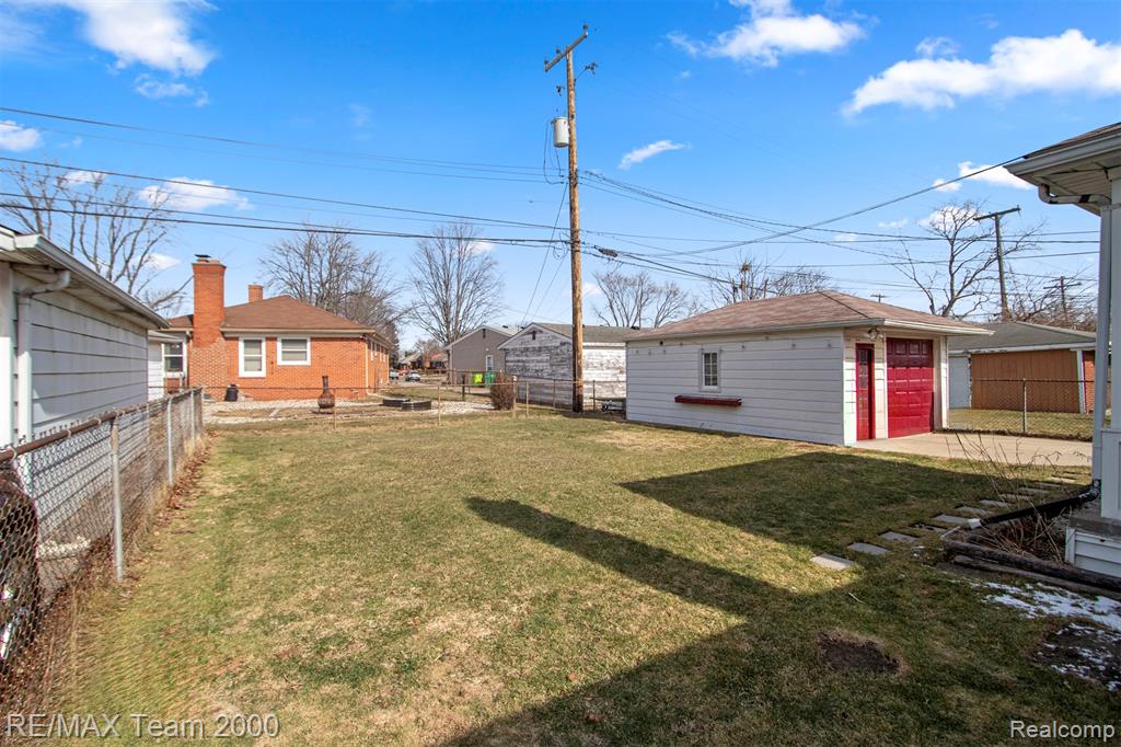 19431 STEPHENS, Eastpointe, MI 48021 — Photo 42