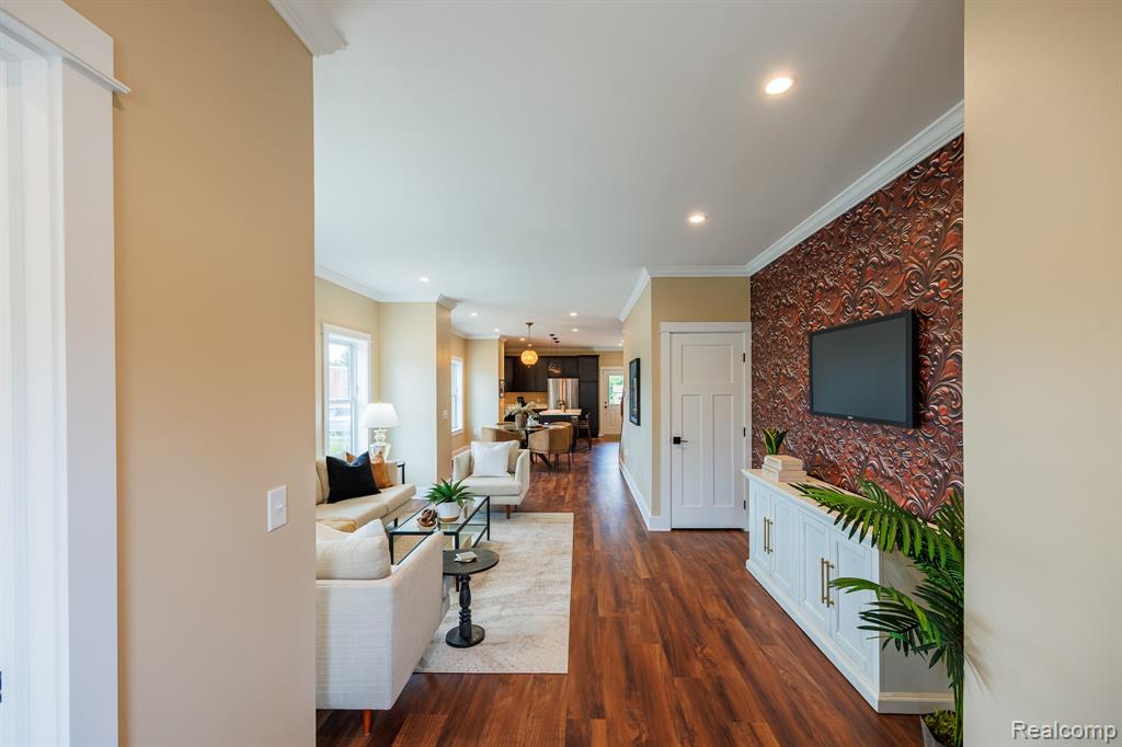 211 W Fifth Avenue, Flint, MI 48502 — Photo 11