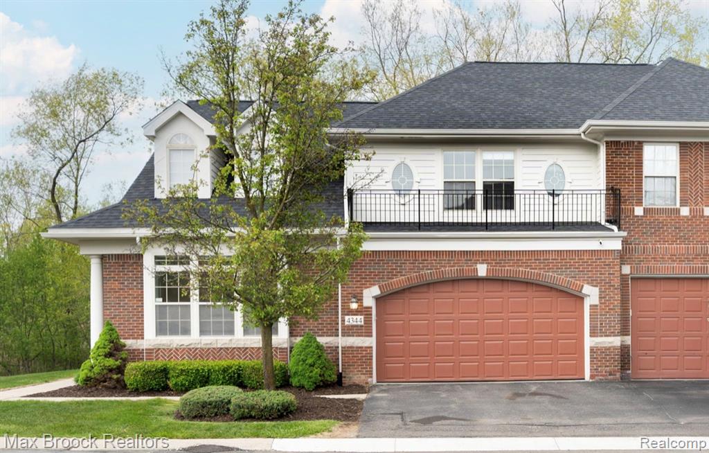 4344 Gateway Circle, West Bloomfield, MI — Photo 34