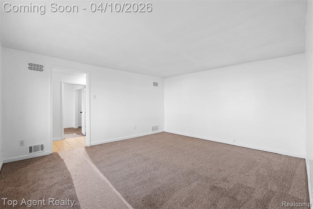 23615 Columbus Avenue, Warren, MI 48089 — Photo 9