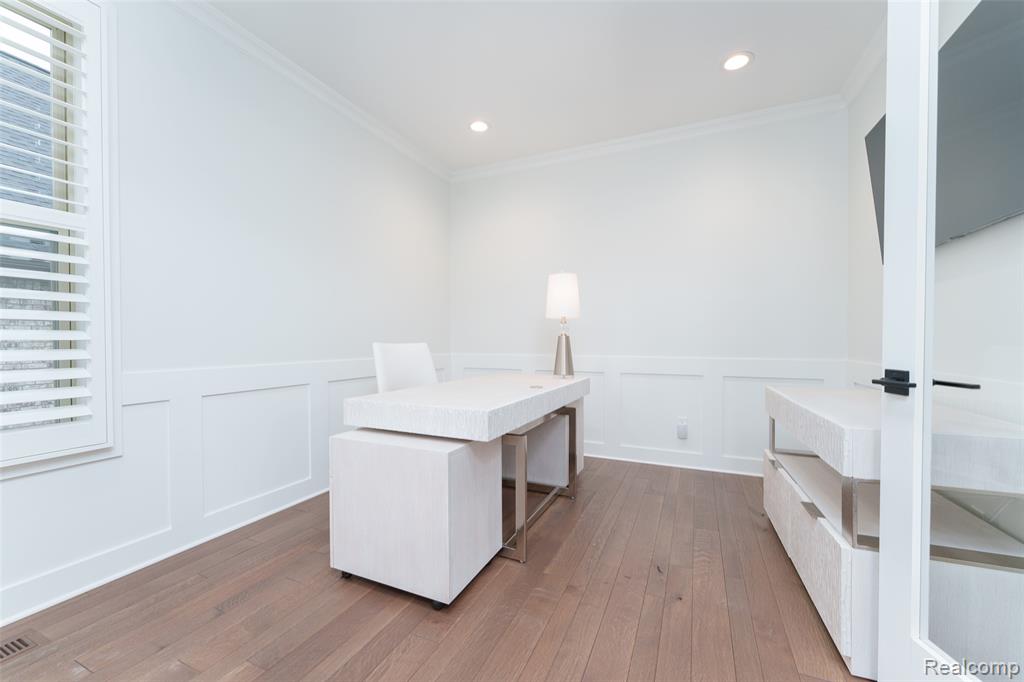 8250 Stoney Creek Drive, South Lyon, MI 48178 — Photo 5