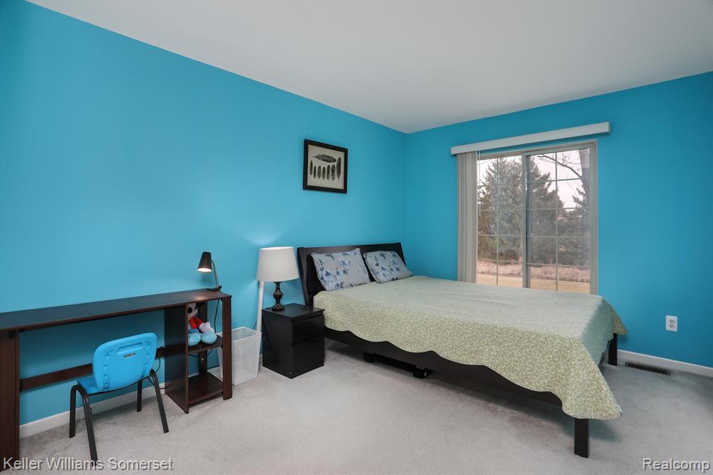 45918 DUTTON Drive, Macomb, MI 48044 — Photo 22