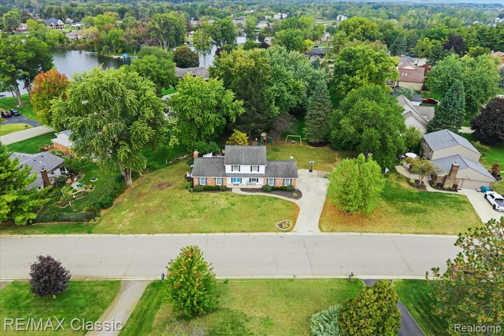 4815 Ravinewood Drive, Commerce Twp, MI 48382 — Photo 44