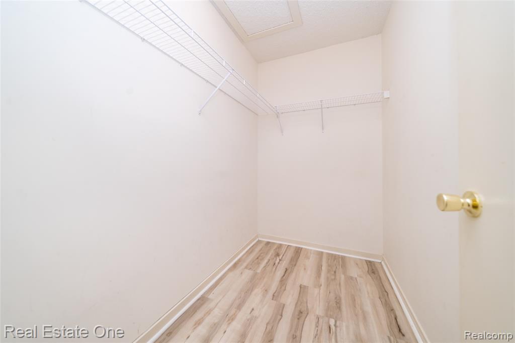 41474 Cornell Drive, Novi, MI 48377 — Photo 38