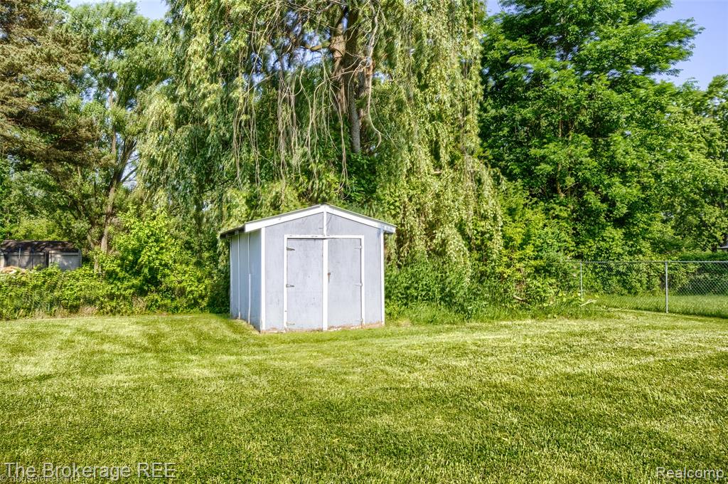 4462 Dye Road, Swartz Creek, MI 48473 — Photo 6