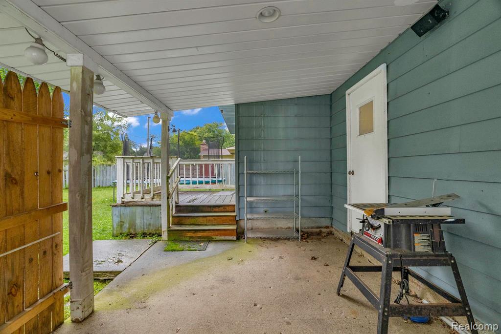 310 AIRPORT Drive, Holly, MI 48442 — Photo 40