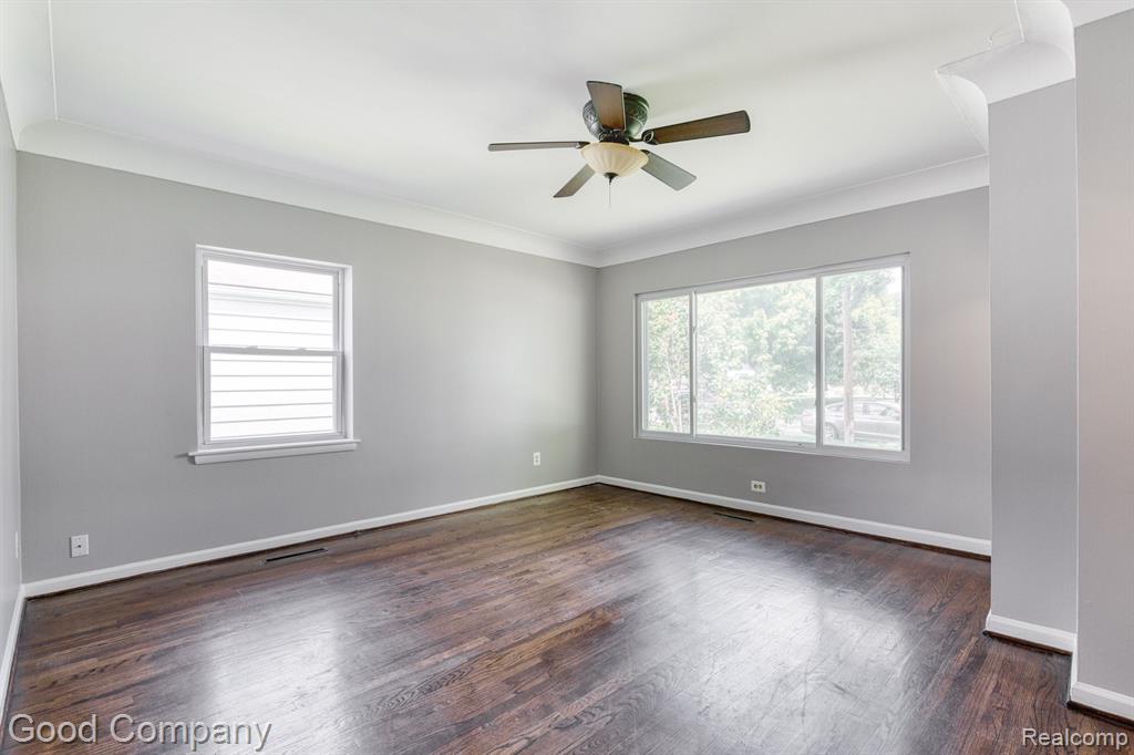 926 MILLARD Avenue, Royal Oak, MI 48073 — Photo 8