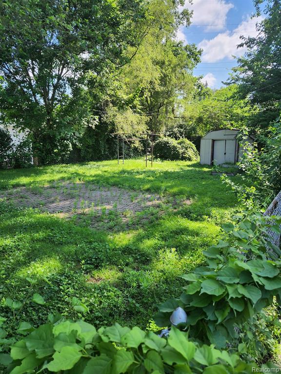 7626 W PARKWAY Street, Detroit, MI 48239 — Photo 2