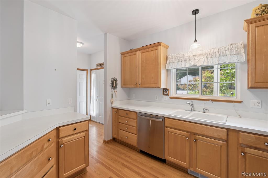 1441 Remsing Street, Hartland, MI 48353 — Photo 12
