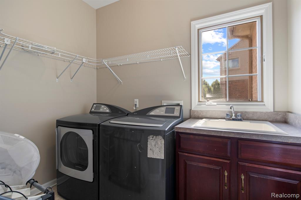 8950 WOODLORE SOUTH Drive, Plymouth, MI 48170 — Photo 53