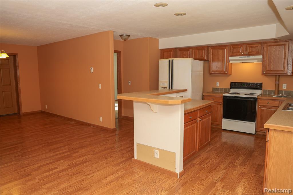 2755 Curtis Road, Leonard, MI 48367 — Photo 24