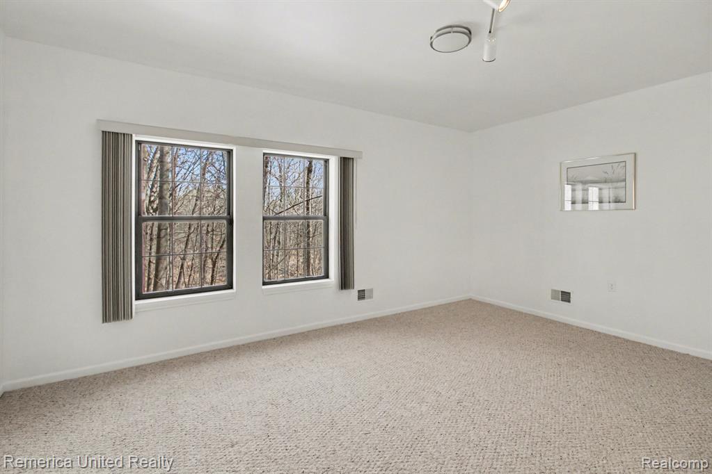 7184 Westchester Road, 125, West Bloomfield, MI — Photo 25