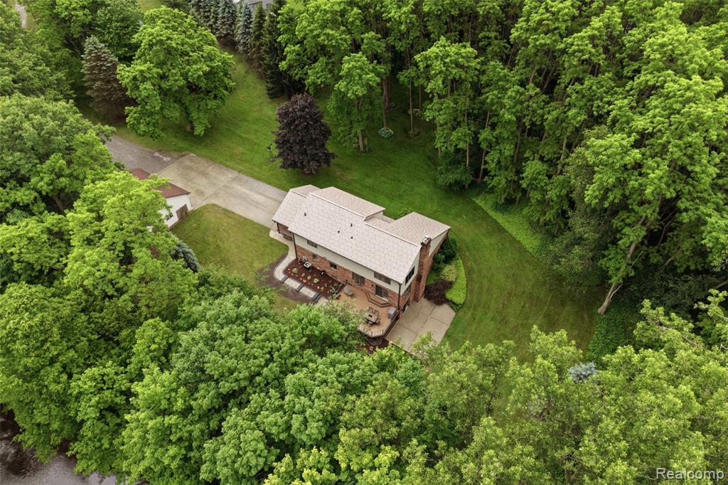 68345 Romeo Plank Road, Ray, MI — Photo 14