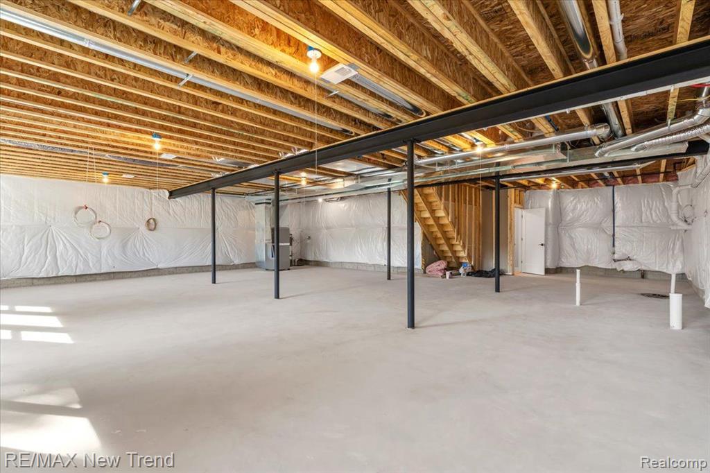 311 CAROLINE Street, Milford, MI 48381 — Photo 46