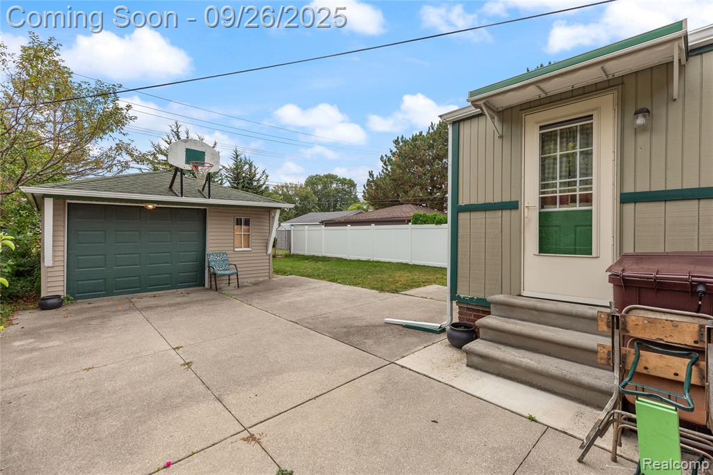 7290 Helen, Center Line, MI 48015 — Photo 27