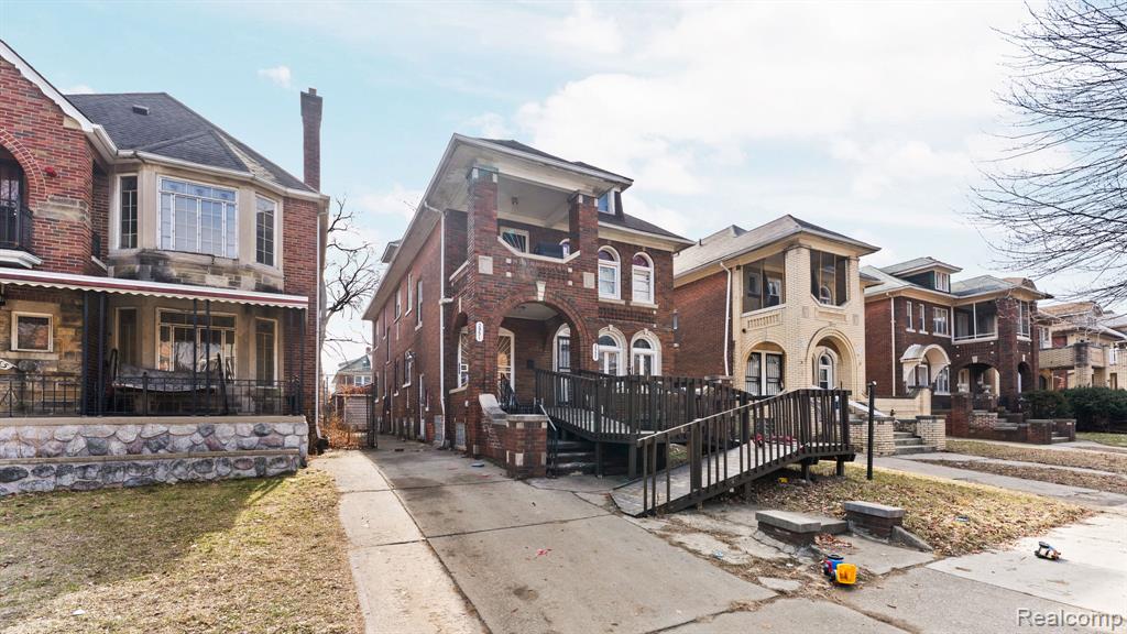 2951 Leslie Street, Detroit, MI 48238 — Photo 2