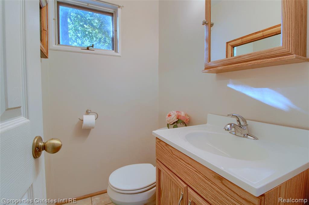 816 Carpenter Street, Northville, MI 48167 — Photo 16