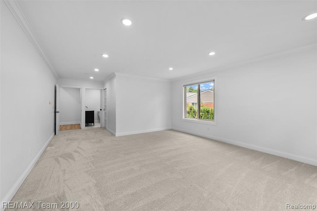 6302 Burger Street, Dearborn Heights, MI 48127 — Photo 24