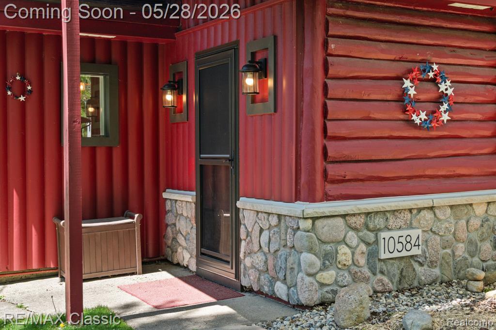 10584 Bob White Beach Boulevard, Whitmore Lake, MI 48189 — Photo 17