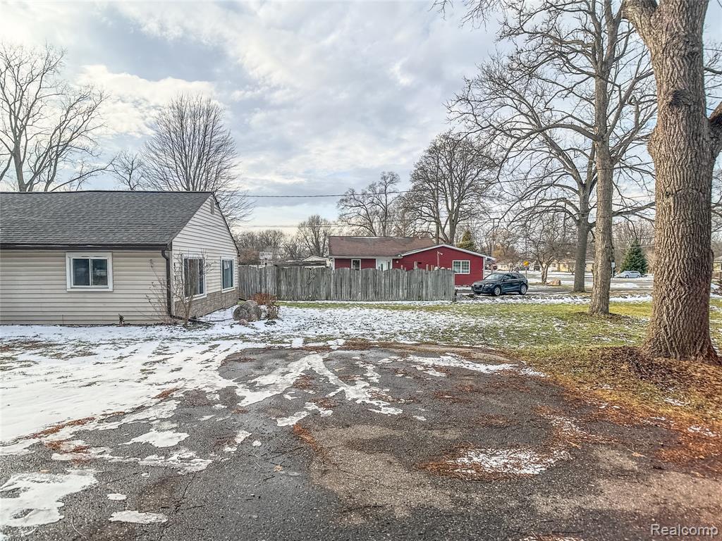4390 E Mount Morris Road, Genesee, MI 48458 — Photo 17
