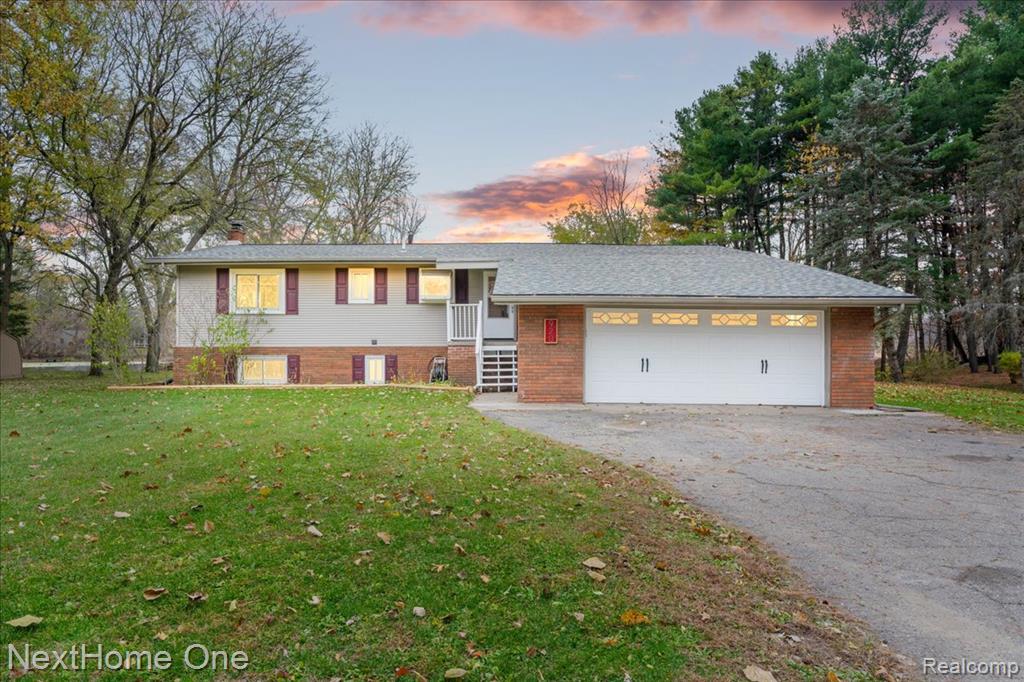 920 Del Sher Drive, Genoa, MI 48114 — Photo 2