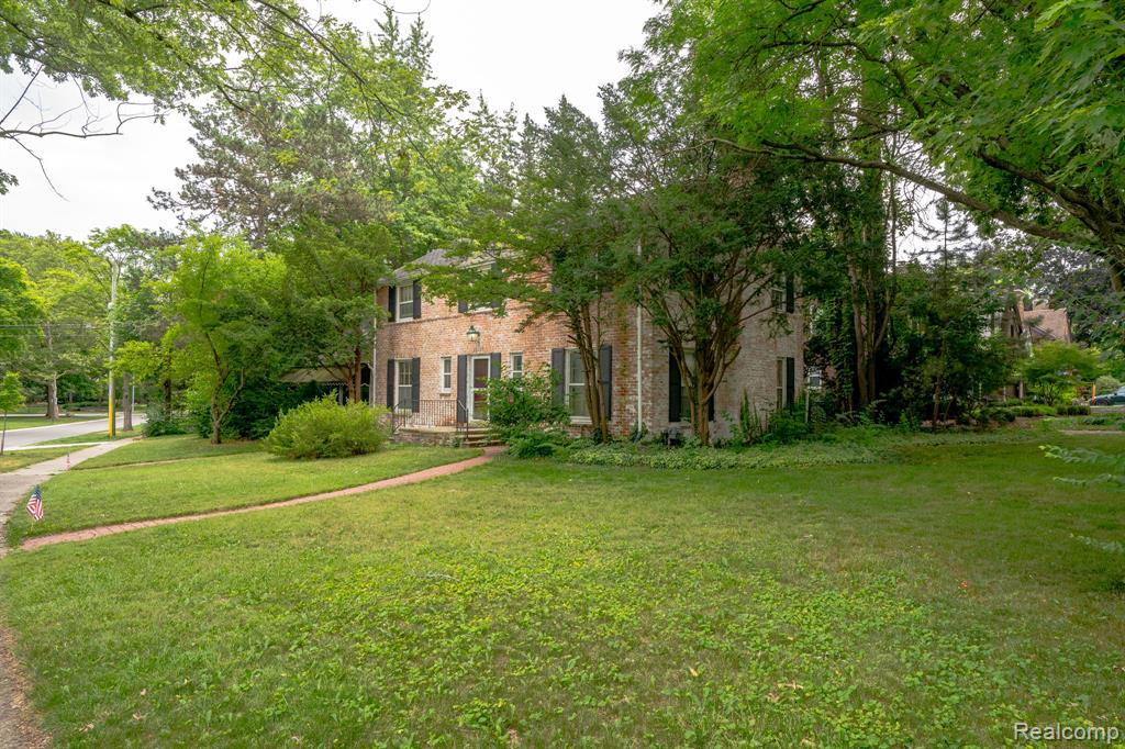 26120 Hendrie Boulevard, Huntington Woods, MI — Photo 2