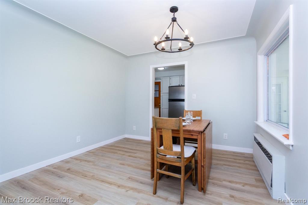 4120 Lotus Drive, Waterford, MI 48329 — Photo 9