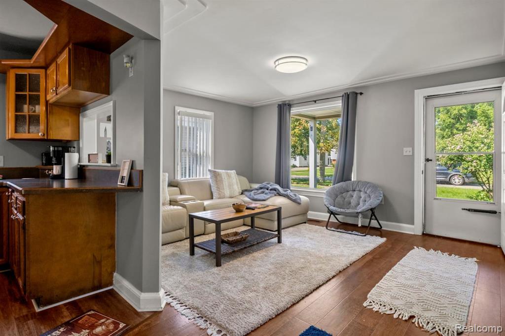 5637 Dudley Street, Dearborn Heights, MI 48125 — Photo 13
