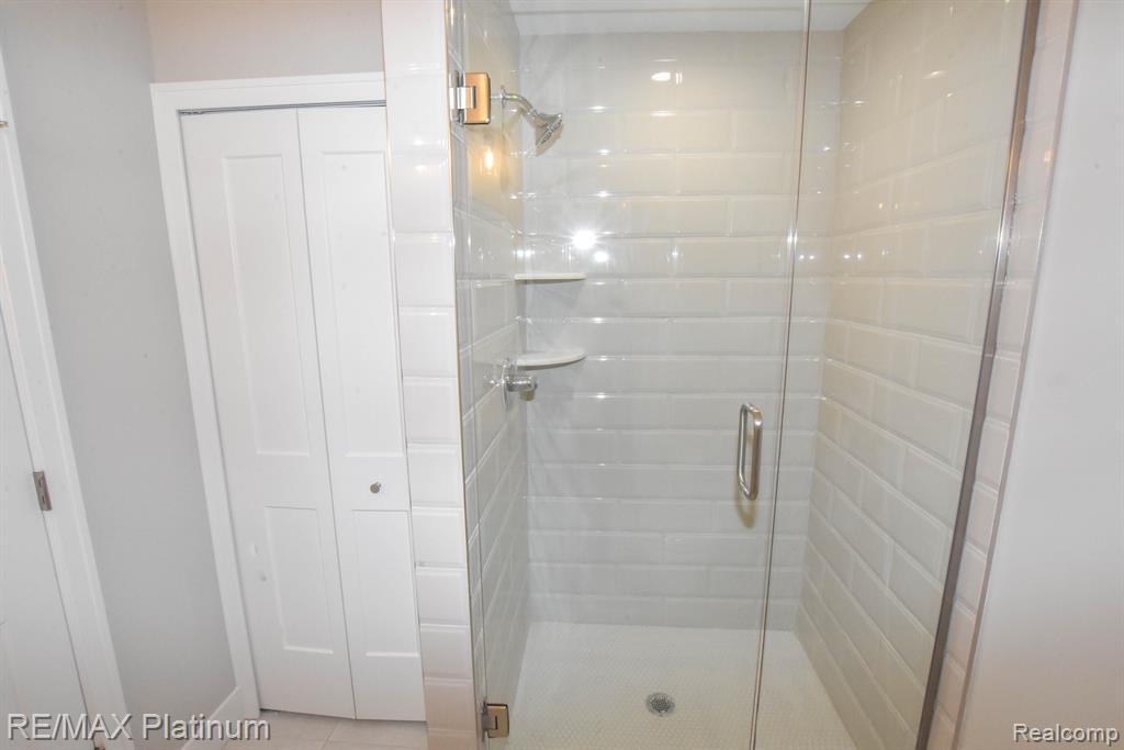 4580 STILLMEADOW Drive, Howell, MI 48843 — Photo 28