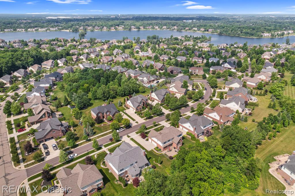 50757 CALVERT ISLE Drive, Novi, MI — Photo 84