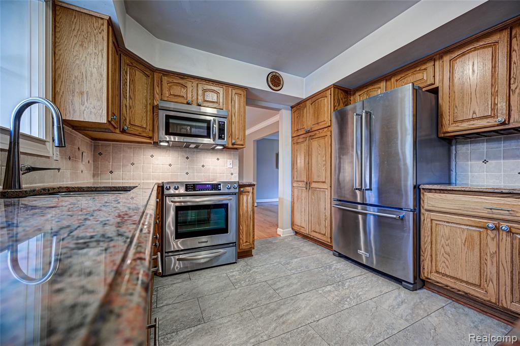 4435 Westover Drive, West Bloomfield, MI 48323 — Photo 17