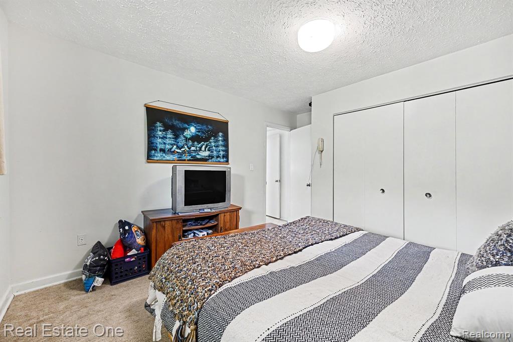 899 Rachelle Street, White Lake, MI — Photo 23