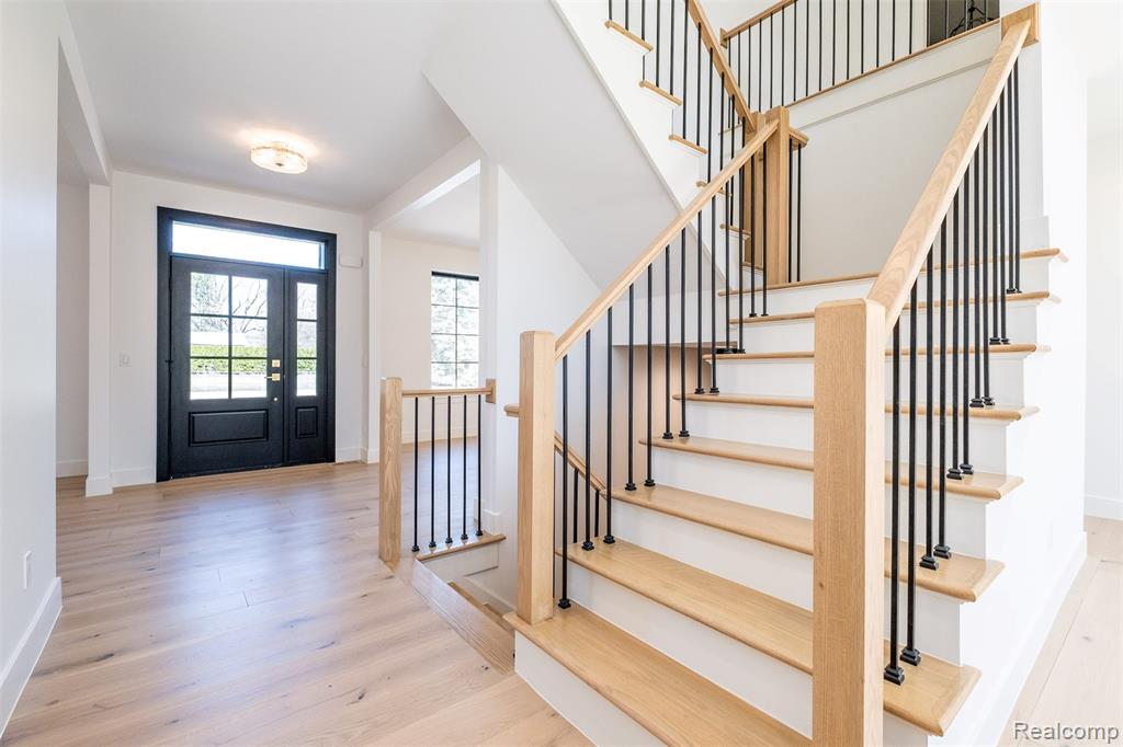 50 Lesdale Drive, Troy, MI 48085 — Photo 37