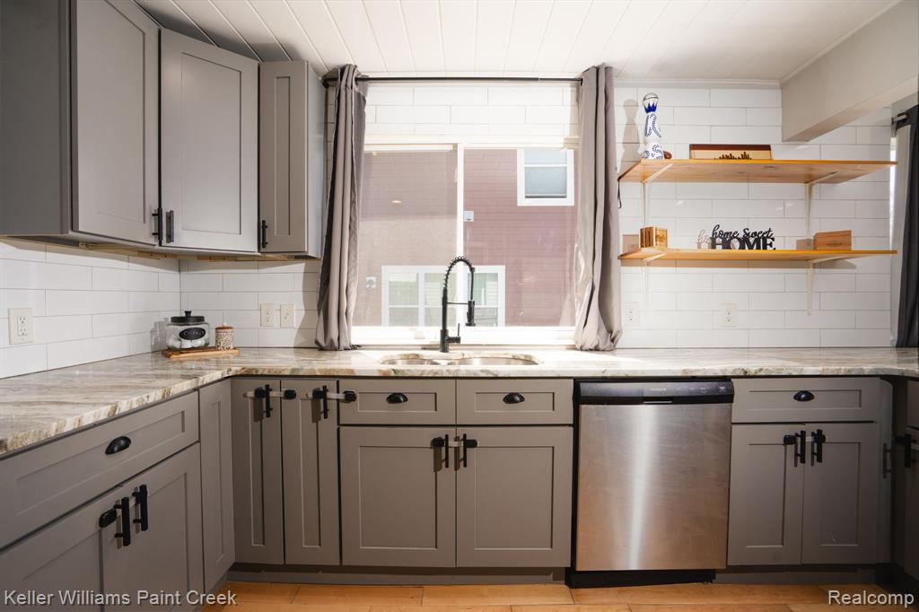 21414 Westview Avenue, Ferndale, MI 48220 — Photo 9