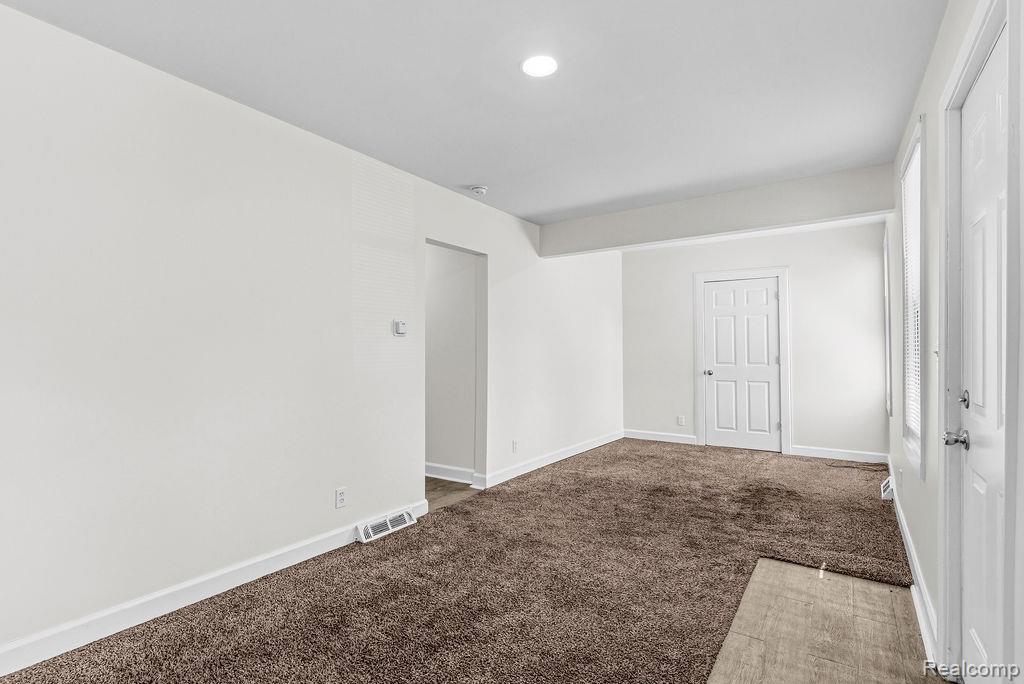 503 Bloomfield Avenue, Pontiac, MI 48341 — Photo 8