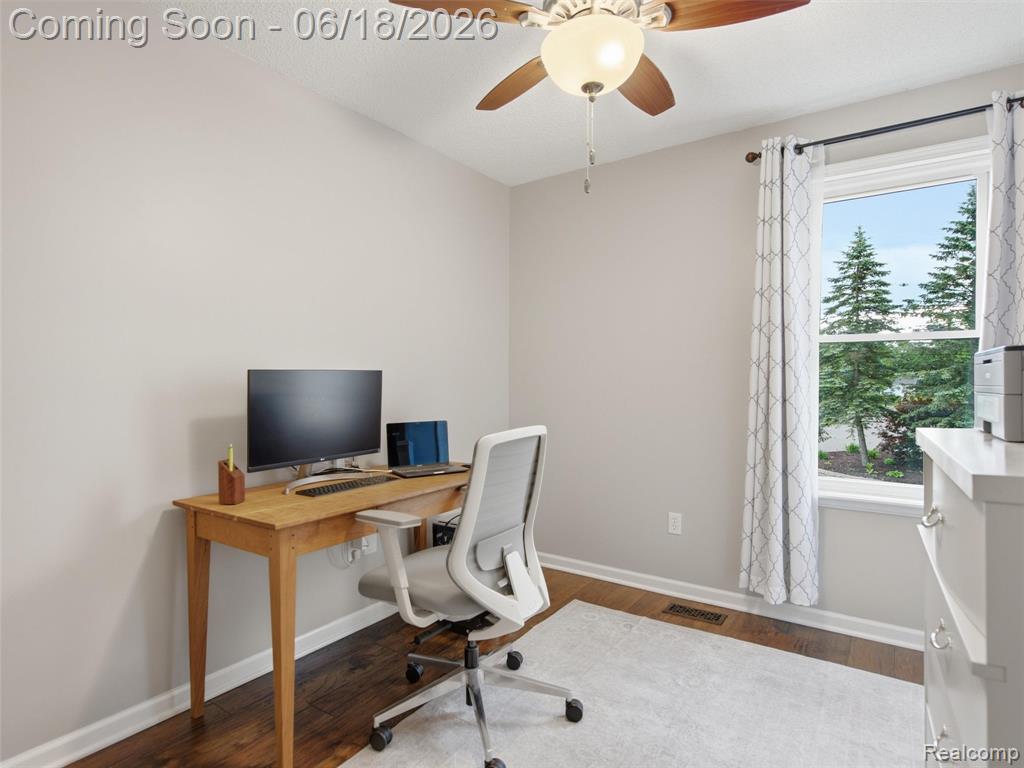 2600 Millcrest Court, Lake Orion, MI — Photo 28