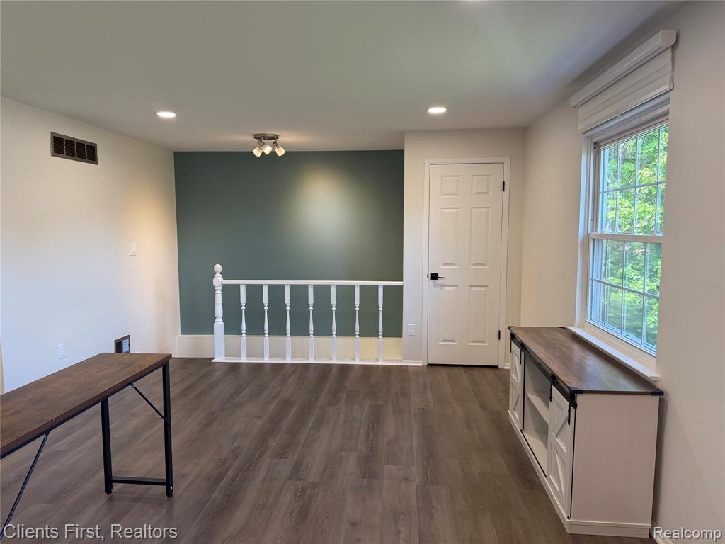 204 Princeton Drive, South Lyon, MI 48178 — Photo 6