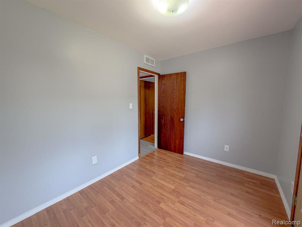 6038 Michael Street, Taylor, MI 48180 — Photo 13