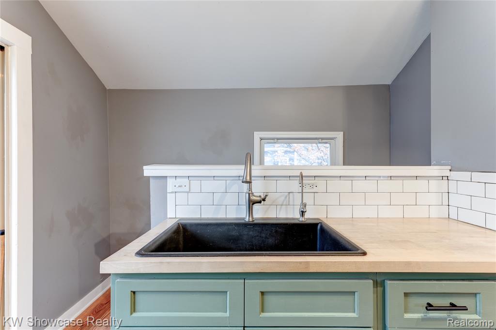 608 S Adelaide Street, Fenton, MI 48430 — Photo 15