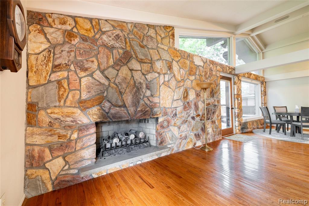 472 Riverside Drive, Wyandotte, MI 48192 — Photo 18