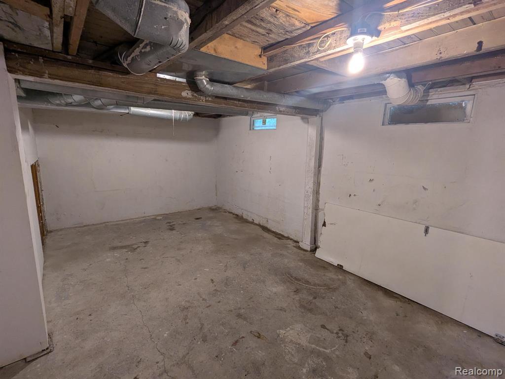 54 E PRINCETON Avenue, Pontiac, MI 48340 — Photo 10