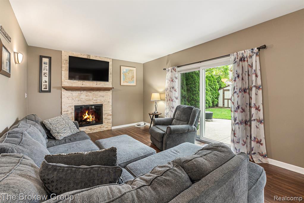 40456 Meade Point Drive, Sterling Heights, MI 48313 — Photo 5
